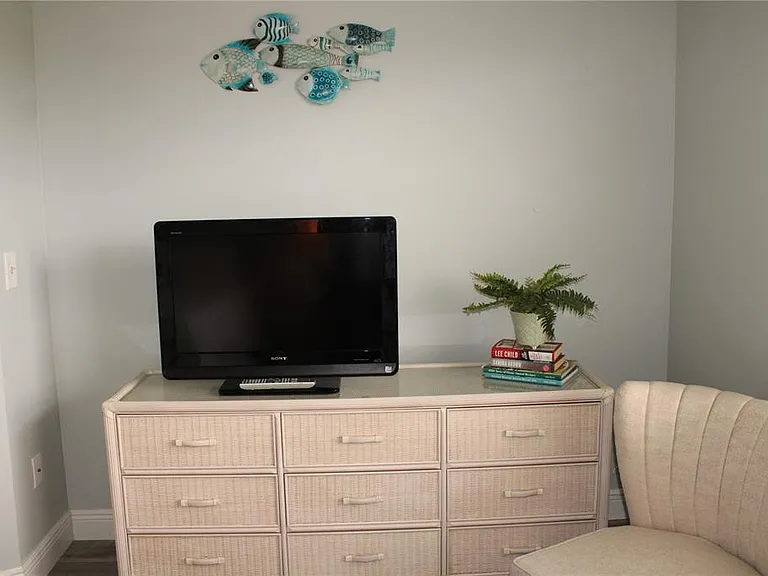 4240 Ironwood Cir #404 — Photo 29
