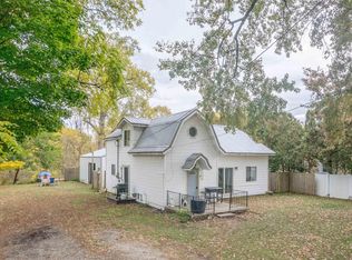 6486 River St, Riverdale, MI 48877