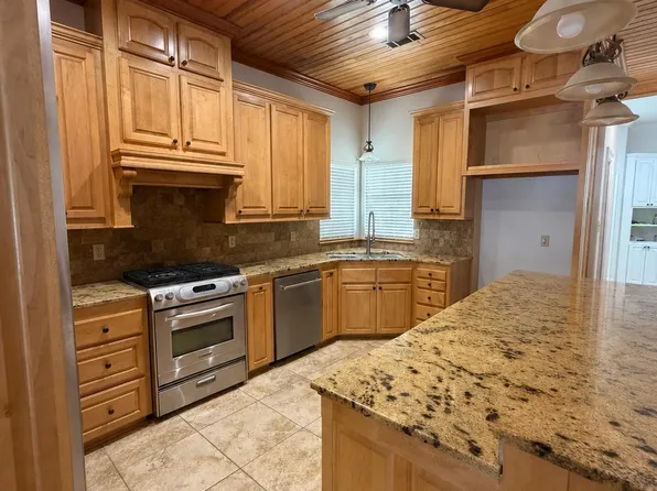 510 Jackson St, Denham Springs, LA 70726