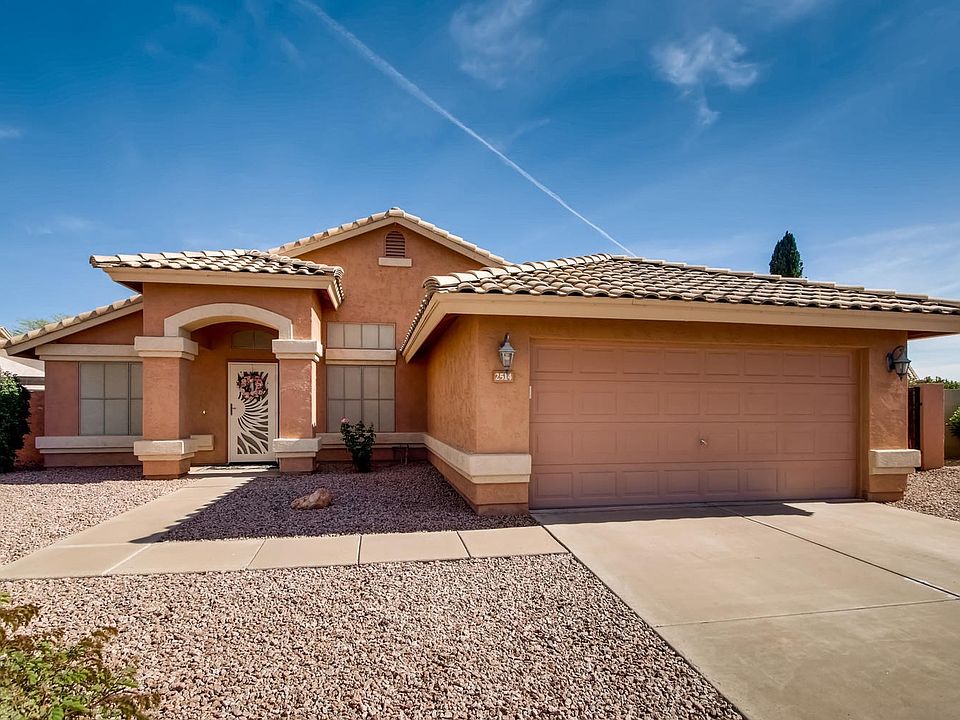 2514 S Athena Cir Mesa AZ-large-002-7-Ex