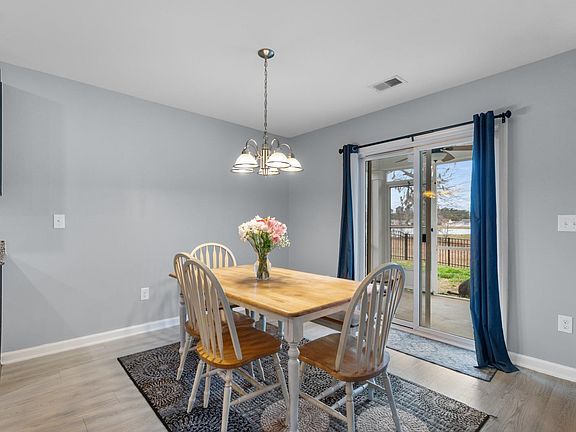 3rd image of 3200 Holly Loop