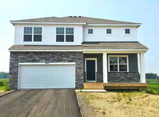 943 Redfield Cir, Delano, MN 55328