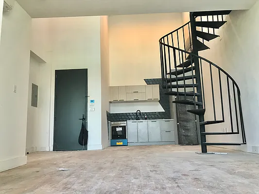 Rented by EXR | media 26