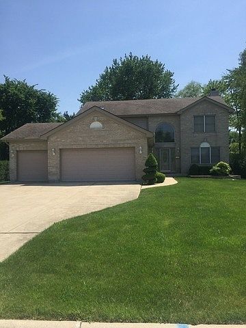 1st image of 350 Forest Preserve Dr
