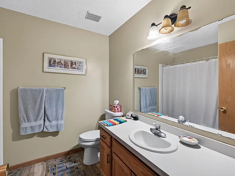 1518 Cottage Dr — Photo 17