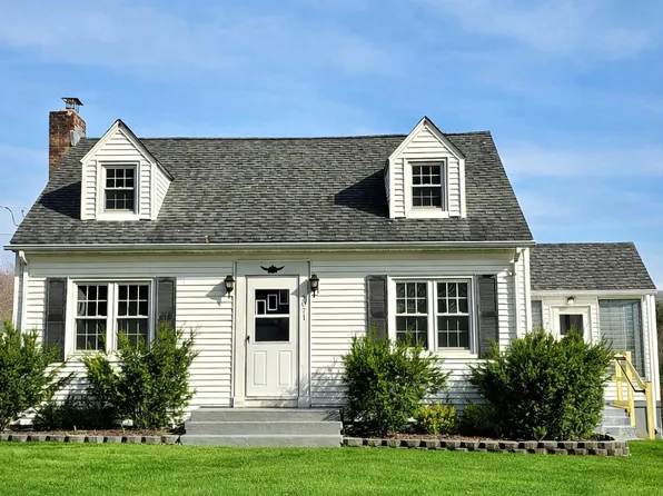 2071 Middletown Ave, Northford, CT 06472