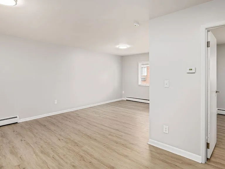 639 Riverview Dr #8 — Photo 9