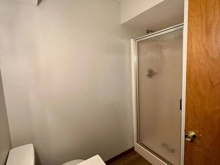 714-716 Republic Dr — Photo 16