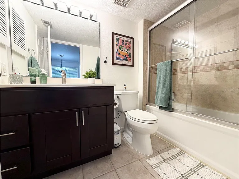 1000 W Horatio St #111 — Photo 15