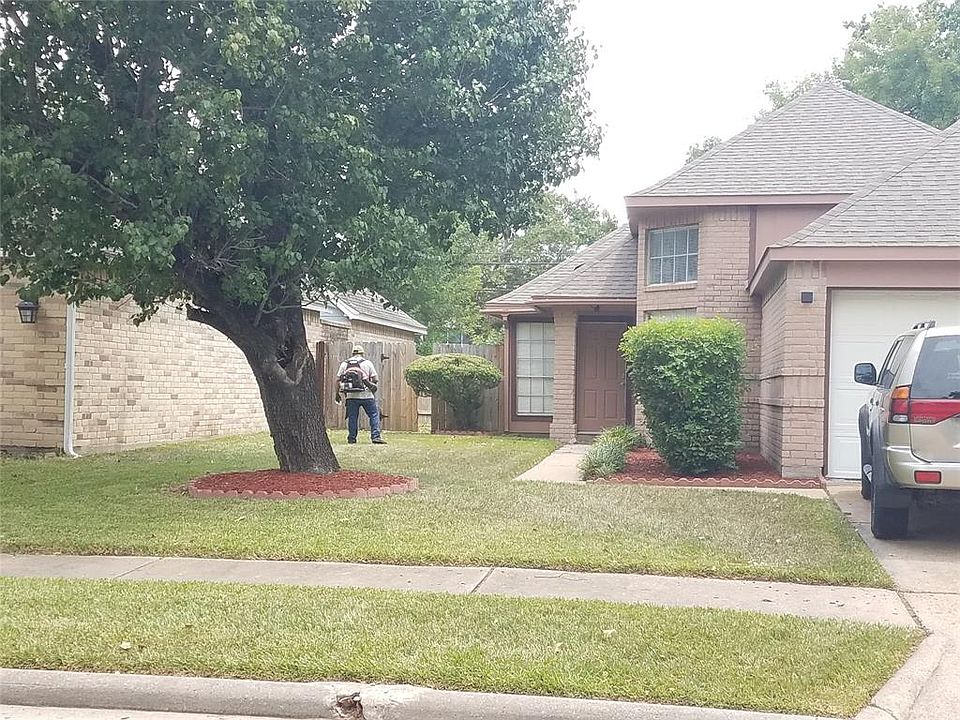 1st image of 7406 Fountaincrest Dr