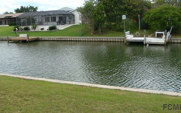 2nd image of 8 Claridge Ct S