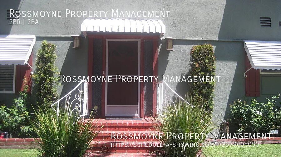 $2500.00 / 2 Bedroom 2 Bath Townhouse-Style Apartment (Glendale) — Photo 1