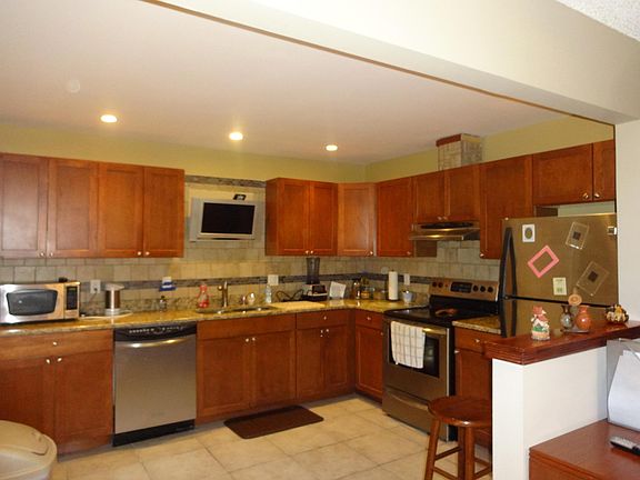 2nd image of 8174 Ambach Way #5-C