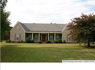 8884 Cedar Crest Ln, Olive Branch, MS 38654