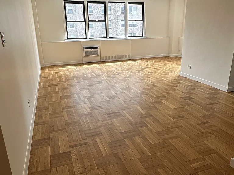 435 E 79th St #8W — Photo 1