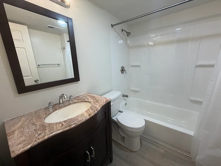 217 Walnut St — Photo 3