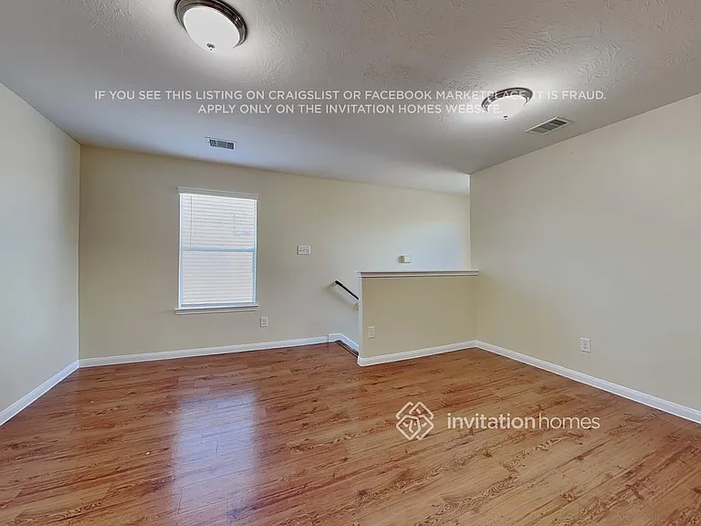 18715 Dennington Dr — Photo 8