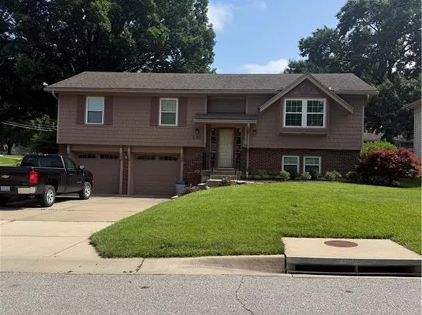 6301 W 73rd Ter, Overland Park, KS 66204
