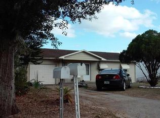 1135 Lakeview Dr, Clermont, FL 34711