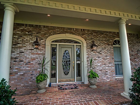 4th image of 1021 Northshore Village Dr