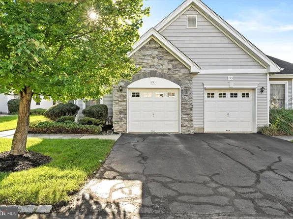 193 Burholme Dr, Hamilton, NJ 08691