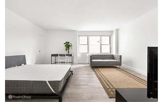 Rented by Douglas Elliman | media 9