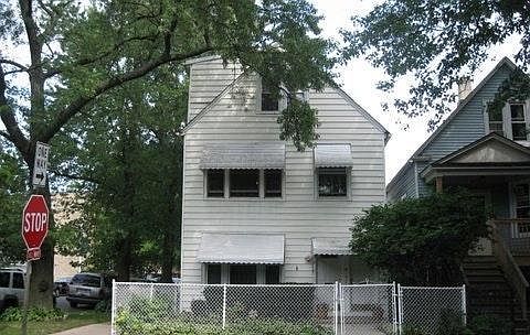 1st image of 4259 N Albany Ave #1