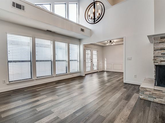5th image of 17018 Planters Row