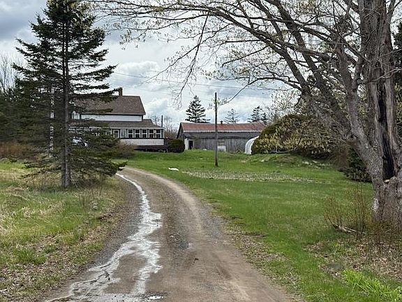 4th image of 207 Bennetts Bay Rd