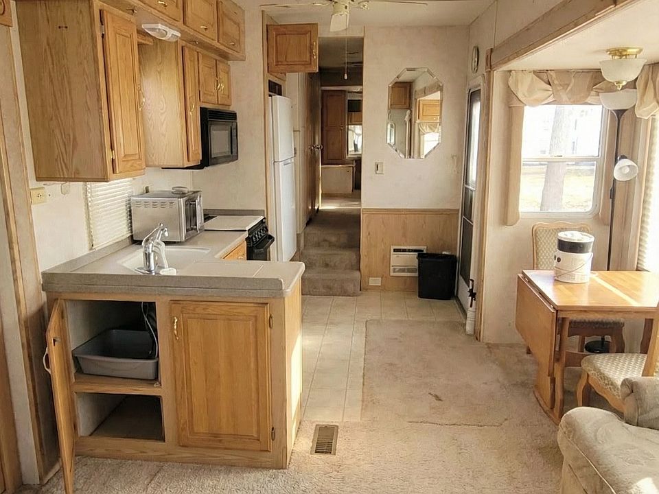 2nd image of 2296 County Road 3432 #4