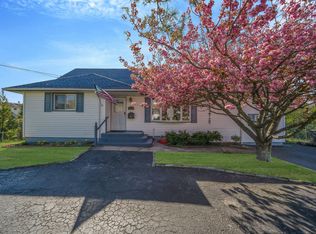 760 Higbie Ln, West Islip, NY 11795