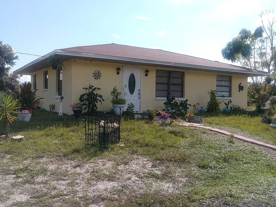 1st image of 206 Avenida Del Clb