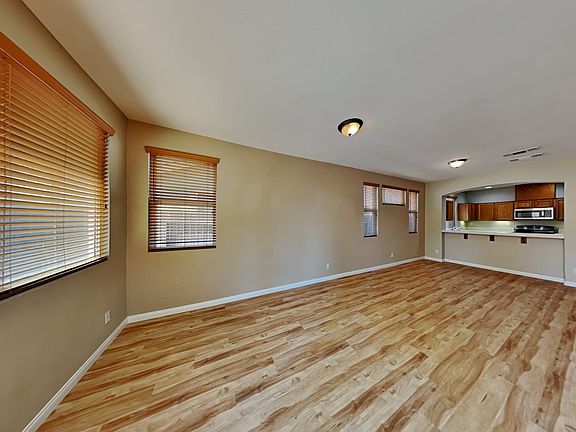 5th image of 1666 Barrington Dr