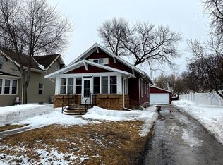 105 Fenton Ave, Grand Forks, ND 58203