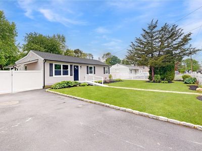 12 Bradley Street, Brentwood, NY, 11717