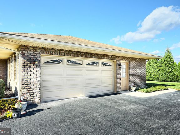 5th image of 3415 Blackfriar Ln