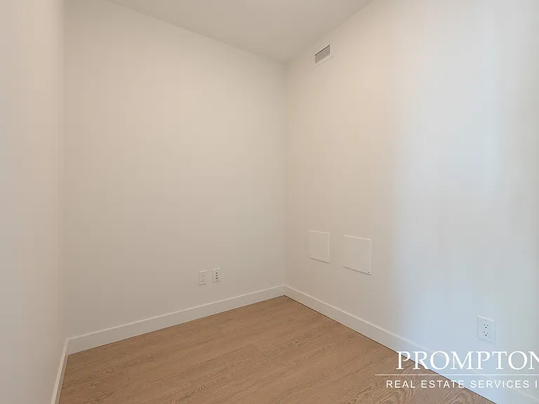 13696 100th Ave #503 — Photo 10
