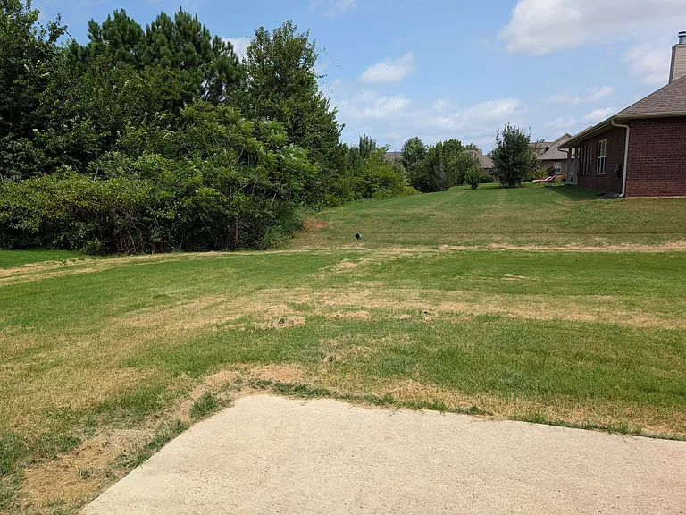 144 Kenton Ln — Photo 19