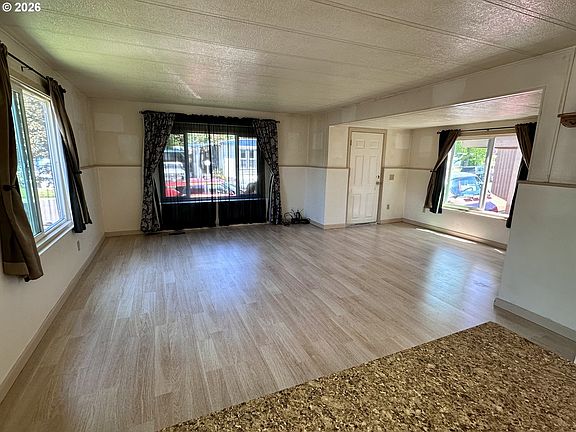 3rd image of 555 N Danebo Ave Space 72