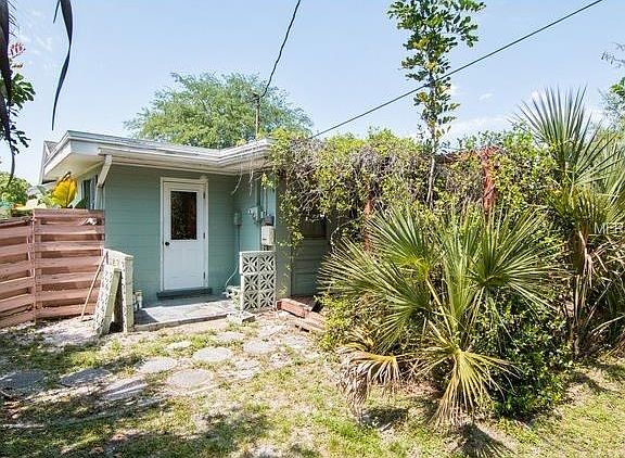 2nd image of 3427 Fair Oaks Pl