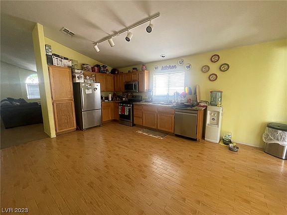 5th image of 1321 Red Torador Cir