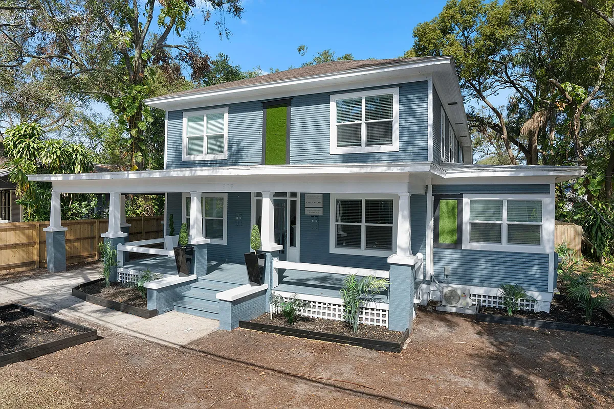 Building Photo - 806 E Chelsea St #3A