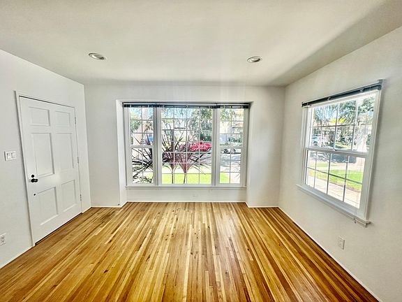 5th image of 4126 Minerva Ave
