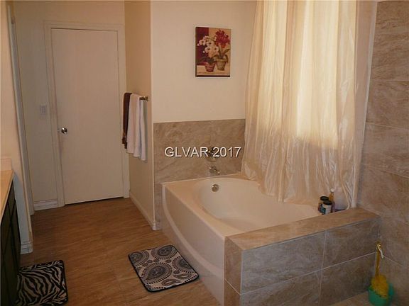 4th image of 4603 Cliff Breeze Dr