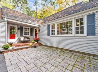 484 Bushy Hill Rd, Simsbury, CT 06070