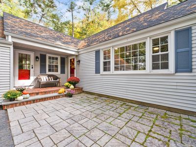 484 Bushy Hill Road, Simsbury, CT, 06070
