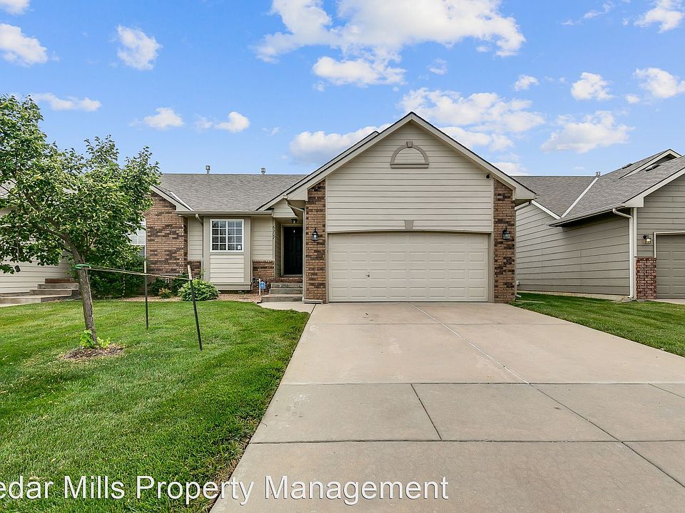 1st image of 6207 E Ironhorse St #11266569