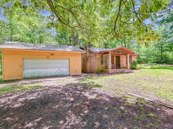 350 Capri St, Ore City, TX 75683