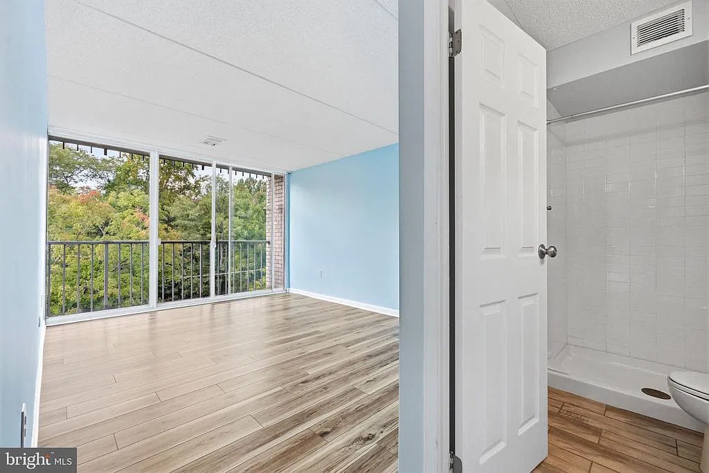 2 bed, 2.0 bath, 1030 sqft, $2,100 — Photo 1