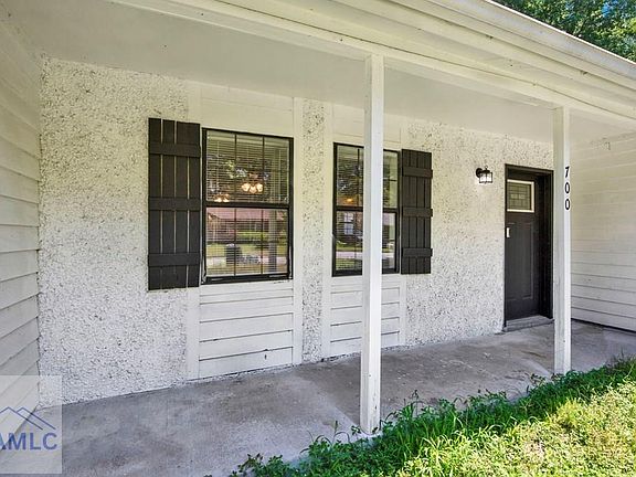 5th image of 700 Thornwood Way